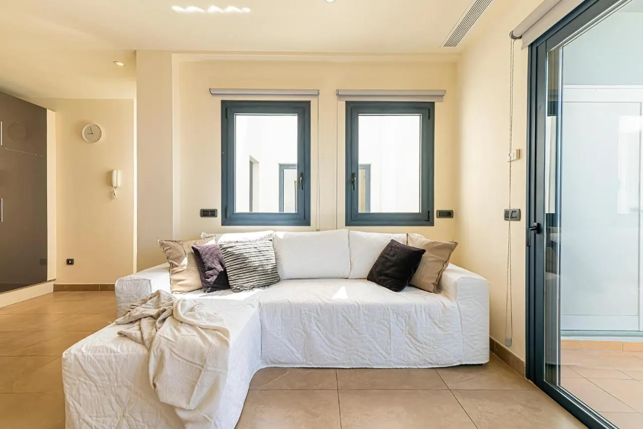 Luxury Holidays Suites, Playa De Los Cristianos Los Cristianos  Los Cristianos (Tenerife)