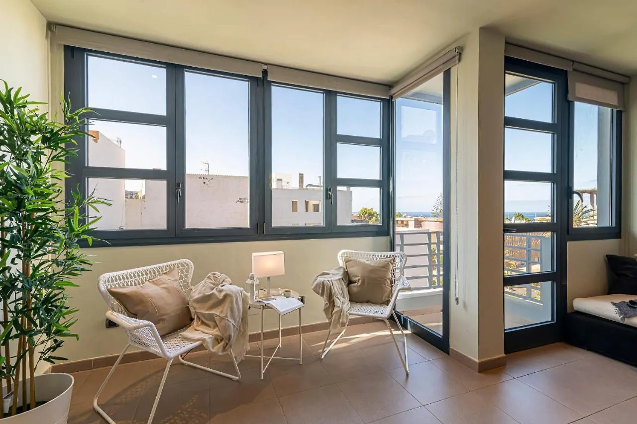 Luxury Holidays Suites, Playa De Los Cristianos Los Cristianos  0*, Los Cristianos (Tenerife)