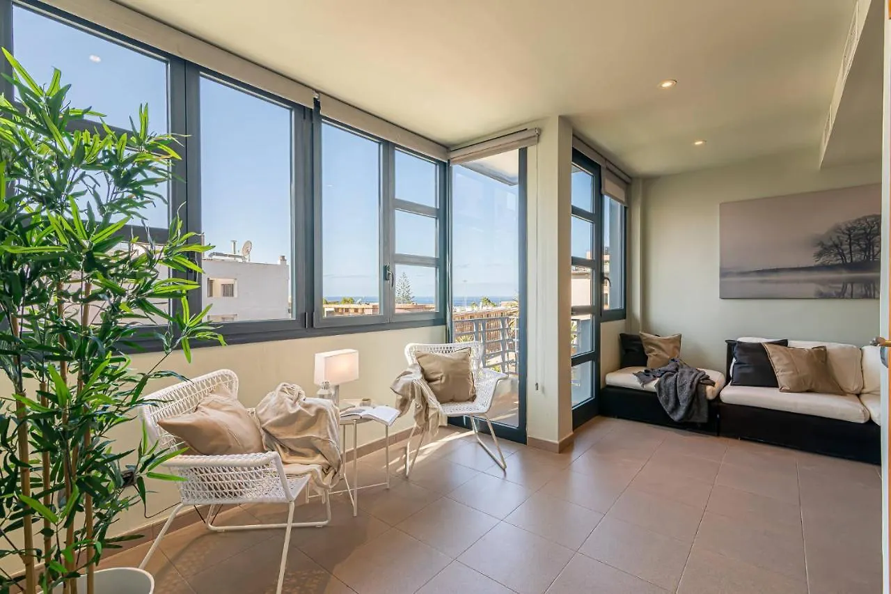 Luxury Holidays Suites, Playa De Los Cristianos Los Cristianos  0*, Los Cristianos (Tenerife)