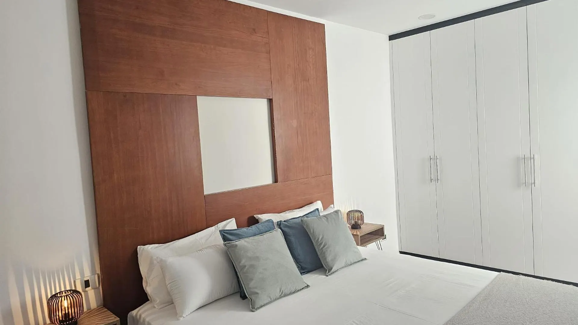 Luxury Holidays Suites, Playa De Los Cristianos Los Cristianos  Los Cristianos (Tenerife)
