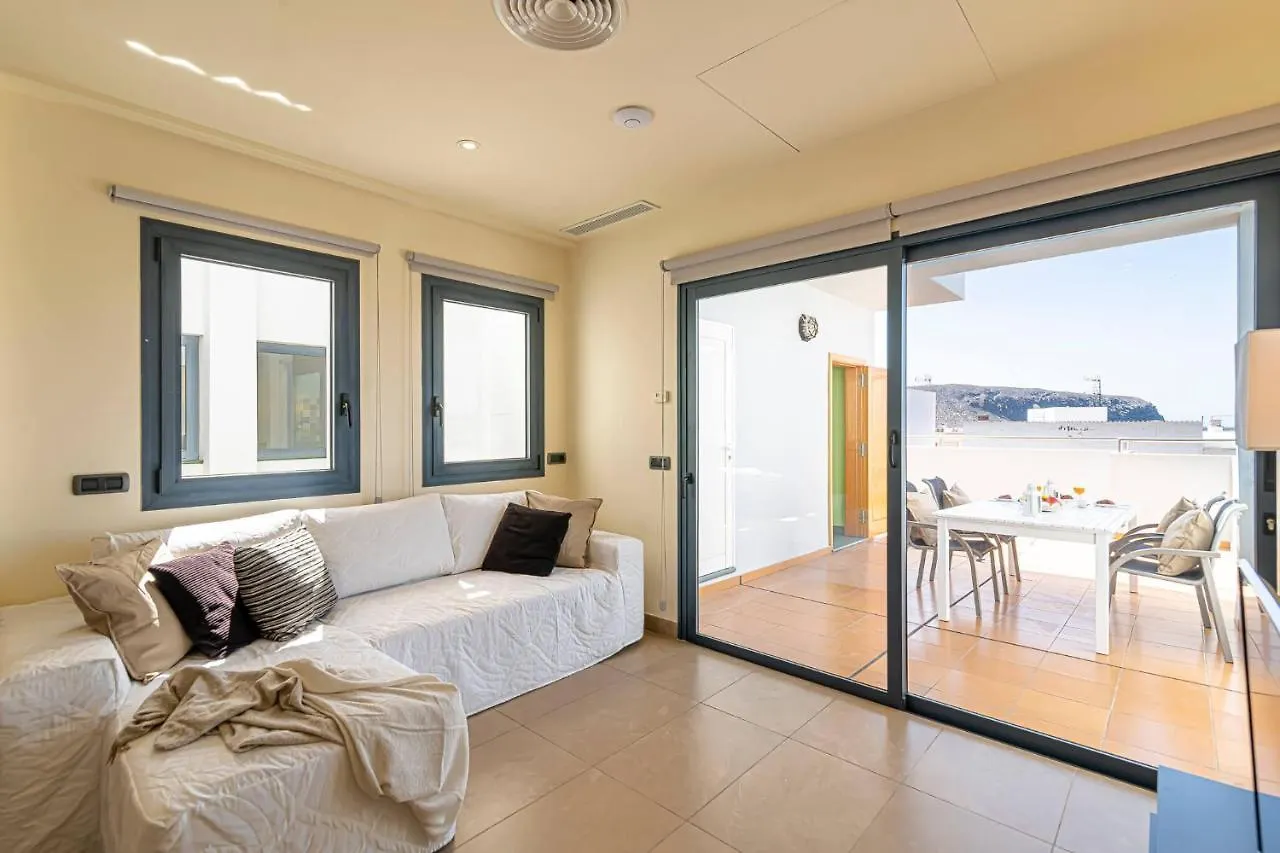 Luxury Holidays Suites, Playa De Los Cristianos Los Cristianos  Los Cristianos (Tenerife)